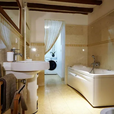 Apartament Pompeo Bolonia